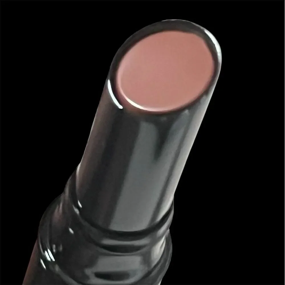 Saie Lip Blur Matte Lipstick Nouveau Blurring Effect 2.5g